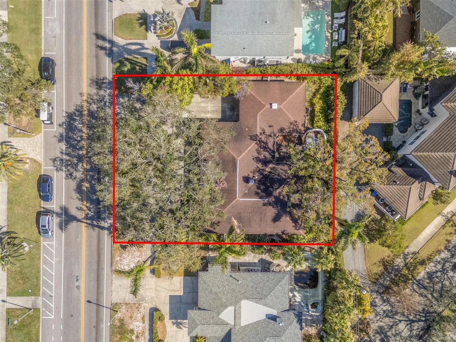 215 SNELL ISLE BOULEVARD NE, ST PETERSBURG, FL, photo 3 of 12