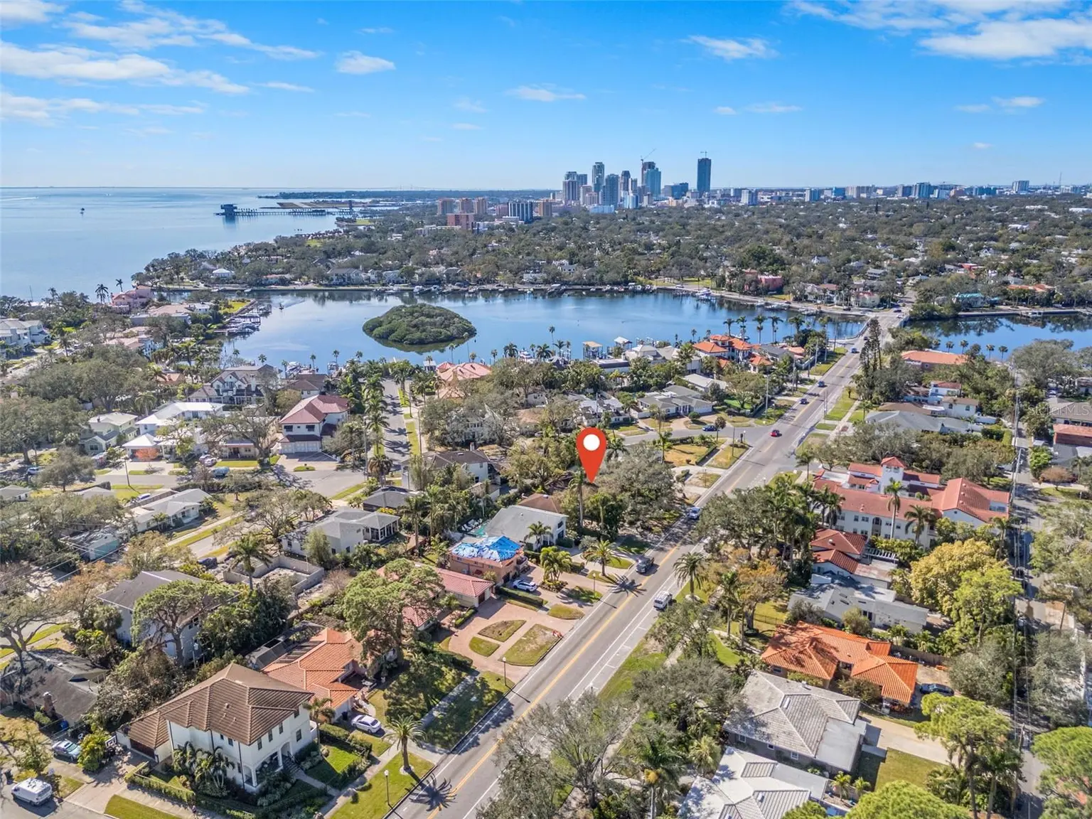 215 SNELL ISLE BOULEVARD NE, ST PETERSBURG, FL, photo 9 of 12