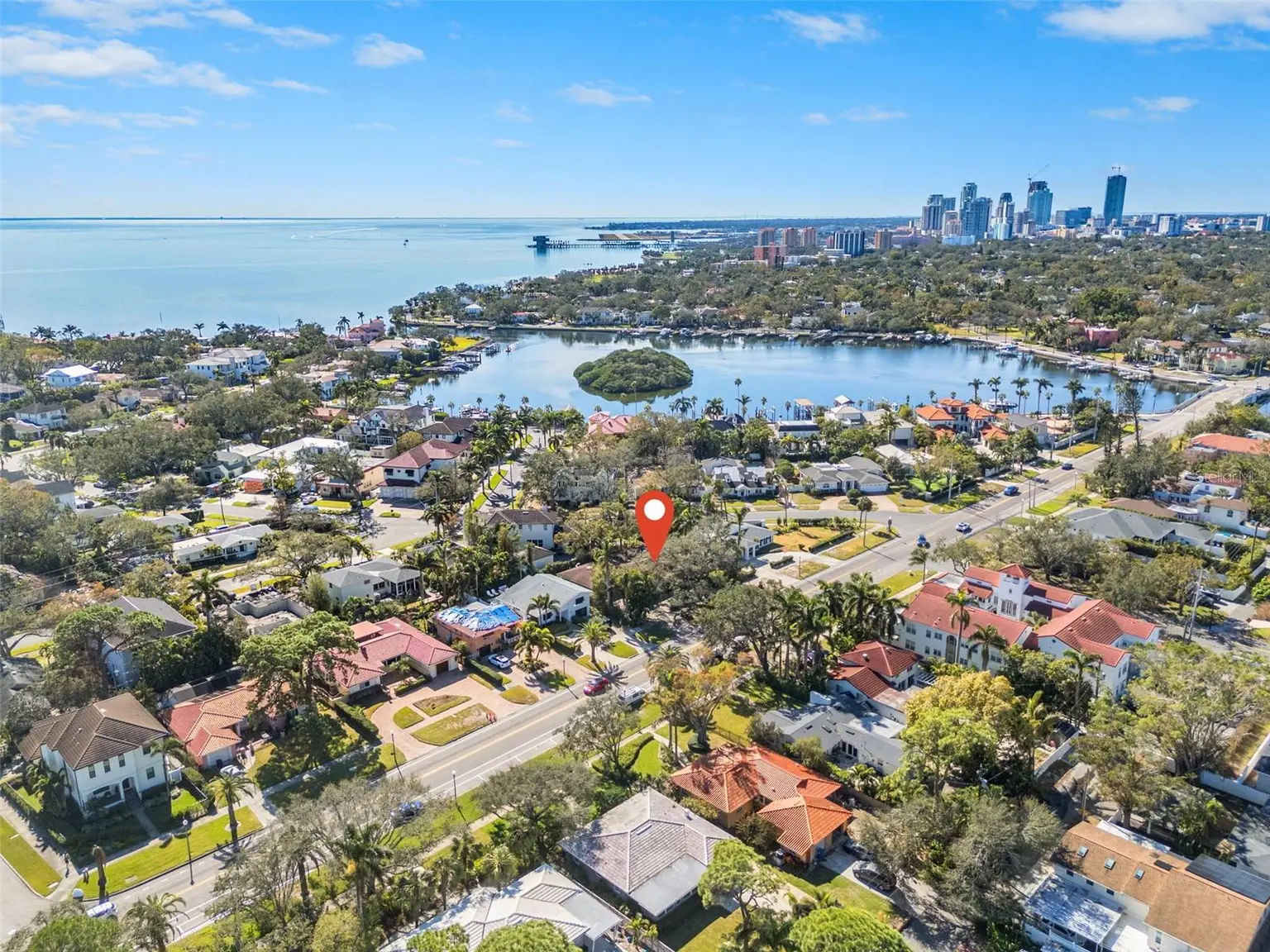 215 SNELL ISLE BOULEVARD NE, ST PETERSBURG, FL, photo 8 of 12