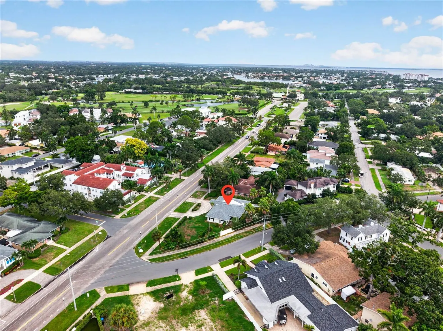 201 SNELL ISLE BOULEVARD NE, ST PETERSBURG, FL, photo 3 of 30