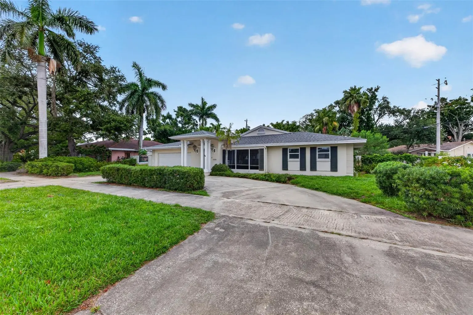 201 SNELL ISLE BOULEVARD NE, ST PETERSBURG, FL, photo 4 of 30