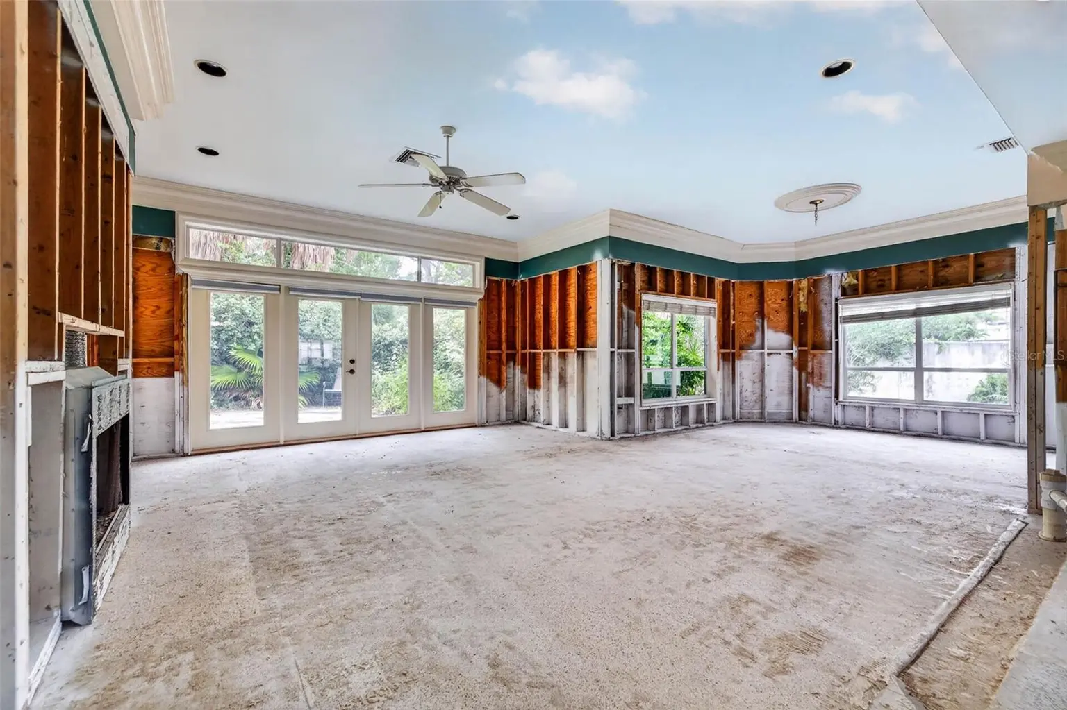 201 SNELL ISLE BOULEVARD NE, ST PETERSBURG, FL, photo 8 of 30