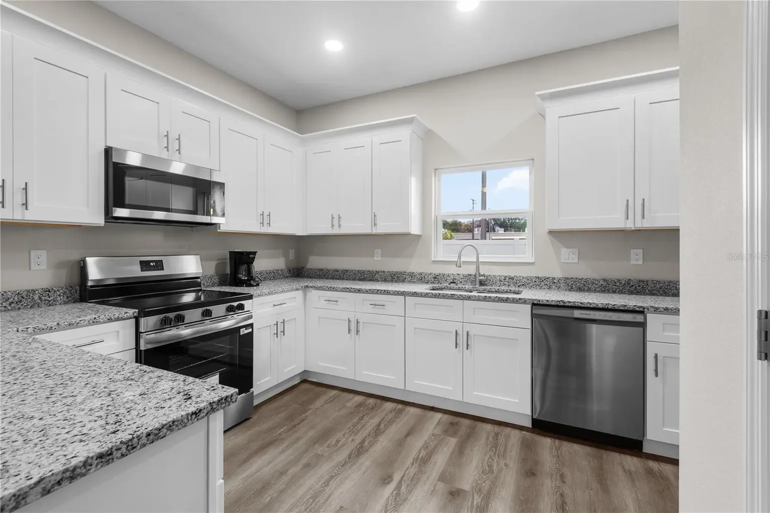 5017 FINDERS COURT, TAMPA, FL, photo 10 of 40