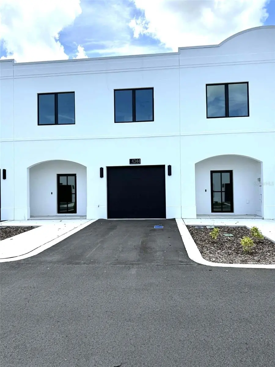 4344 CAMBIO GARDENS COURT, TAMPA, FL