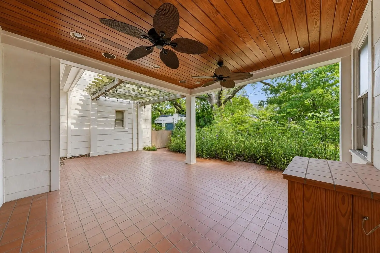 3123 W OAKLYN AVENUE, TAMPA, FL, photo 28 of 33