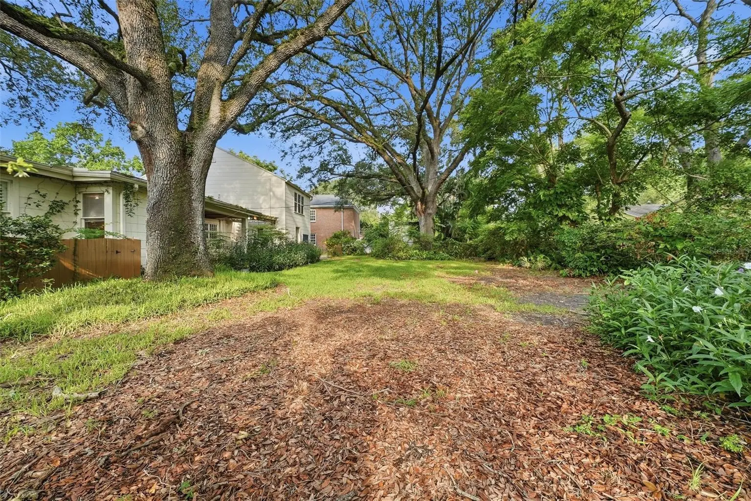 3123 W OAKLYN AVENUE, TAMPA, FL, photo 30 of 33