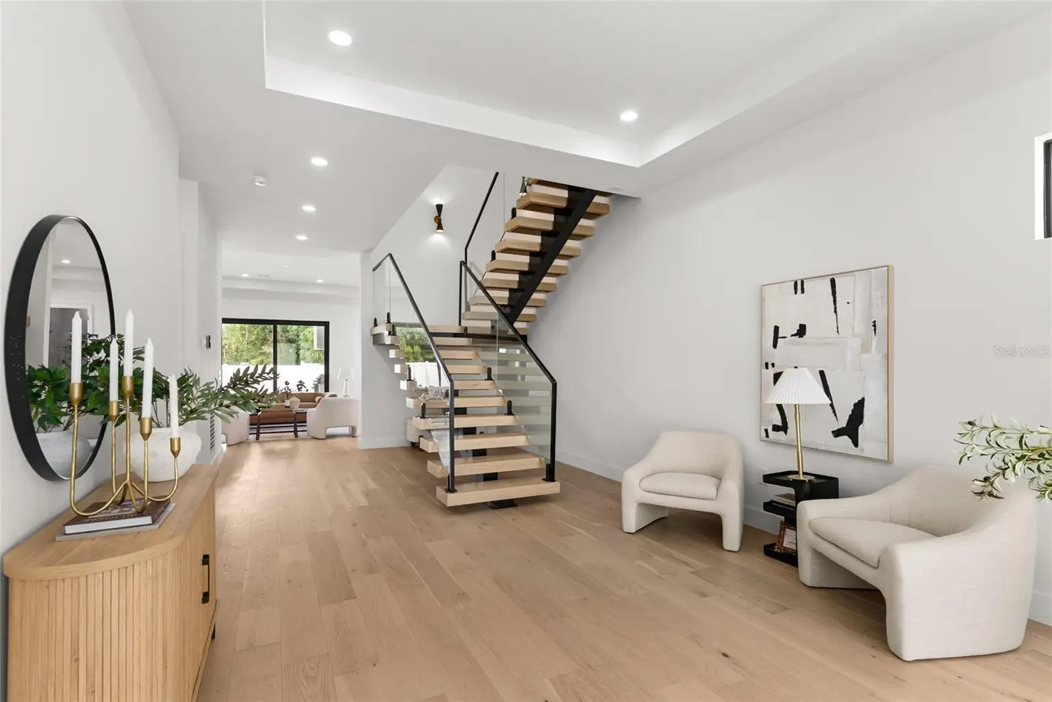 1005 W BRADDOCK STREET, TAMPA, FL, photo 8 of 55