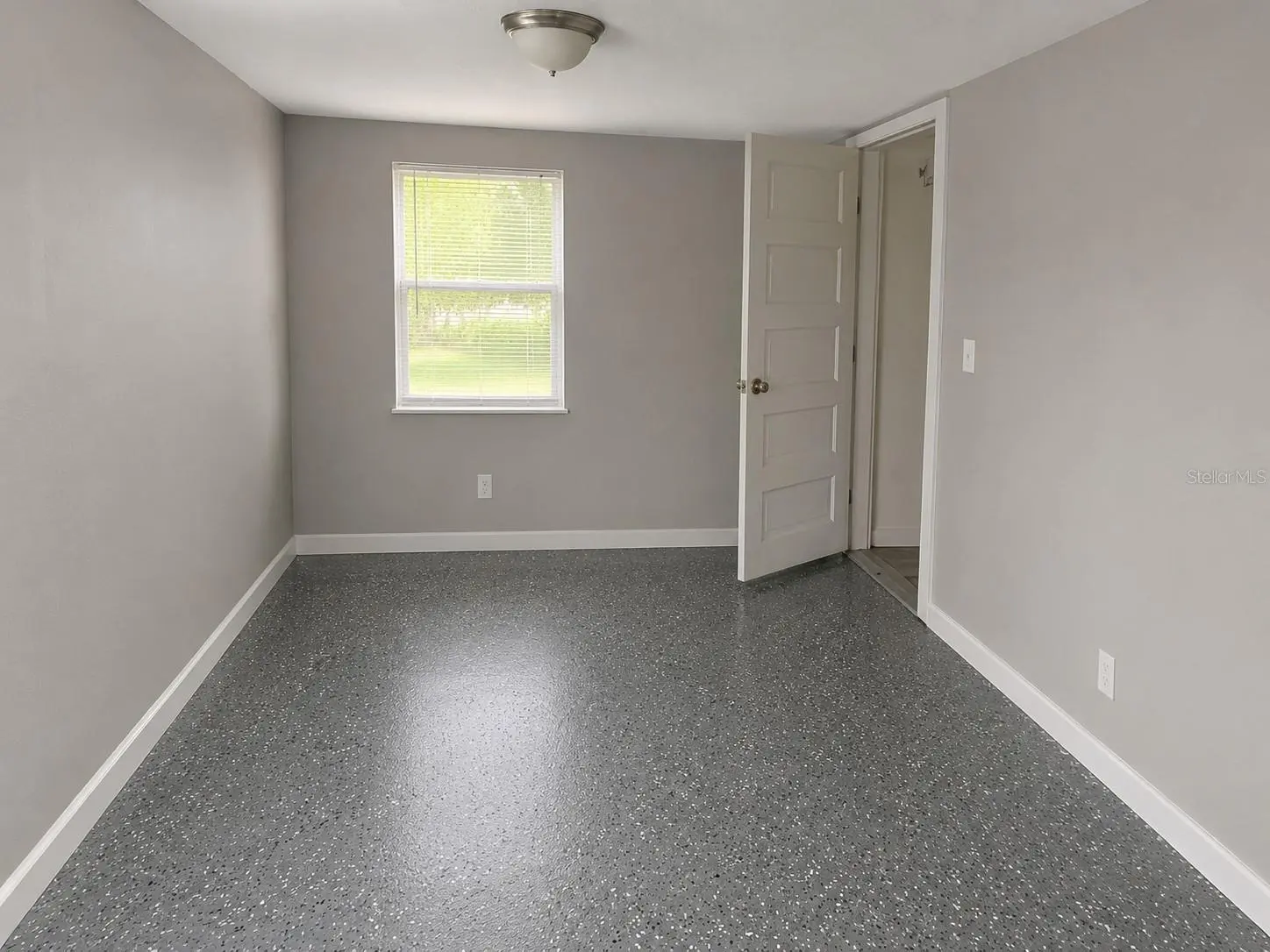 1044 58TH AVENUE N, ST PETERSBURG, FL, photo 6 of 17