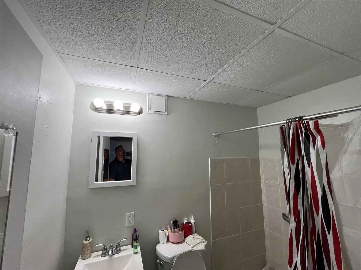 1044 58TH AVENUE N, ST PETERSBURG, FL, photo 7 of 17