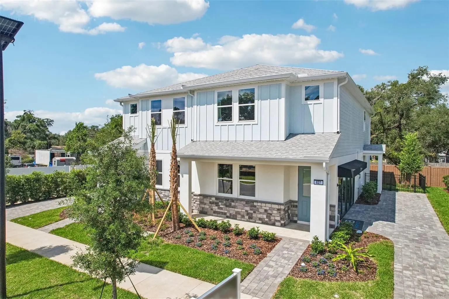 648 SILVER STREAM COURT, BRANDON, FL, photo 2 of 57