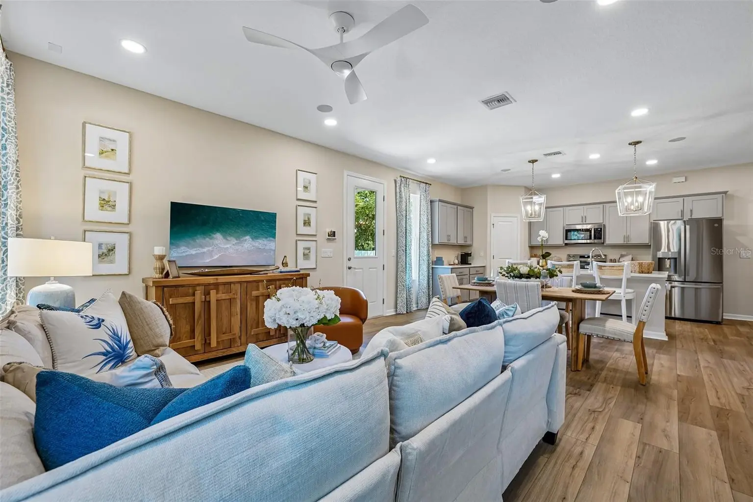 648 SILVER STREAM COURT, BRANDON, FL, photo 9 of 57