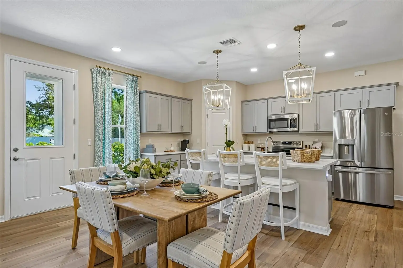 648 SILVER STREAM COURT, BRANDON, FL, photo 13 of 57