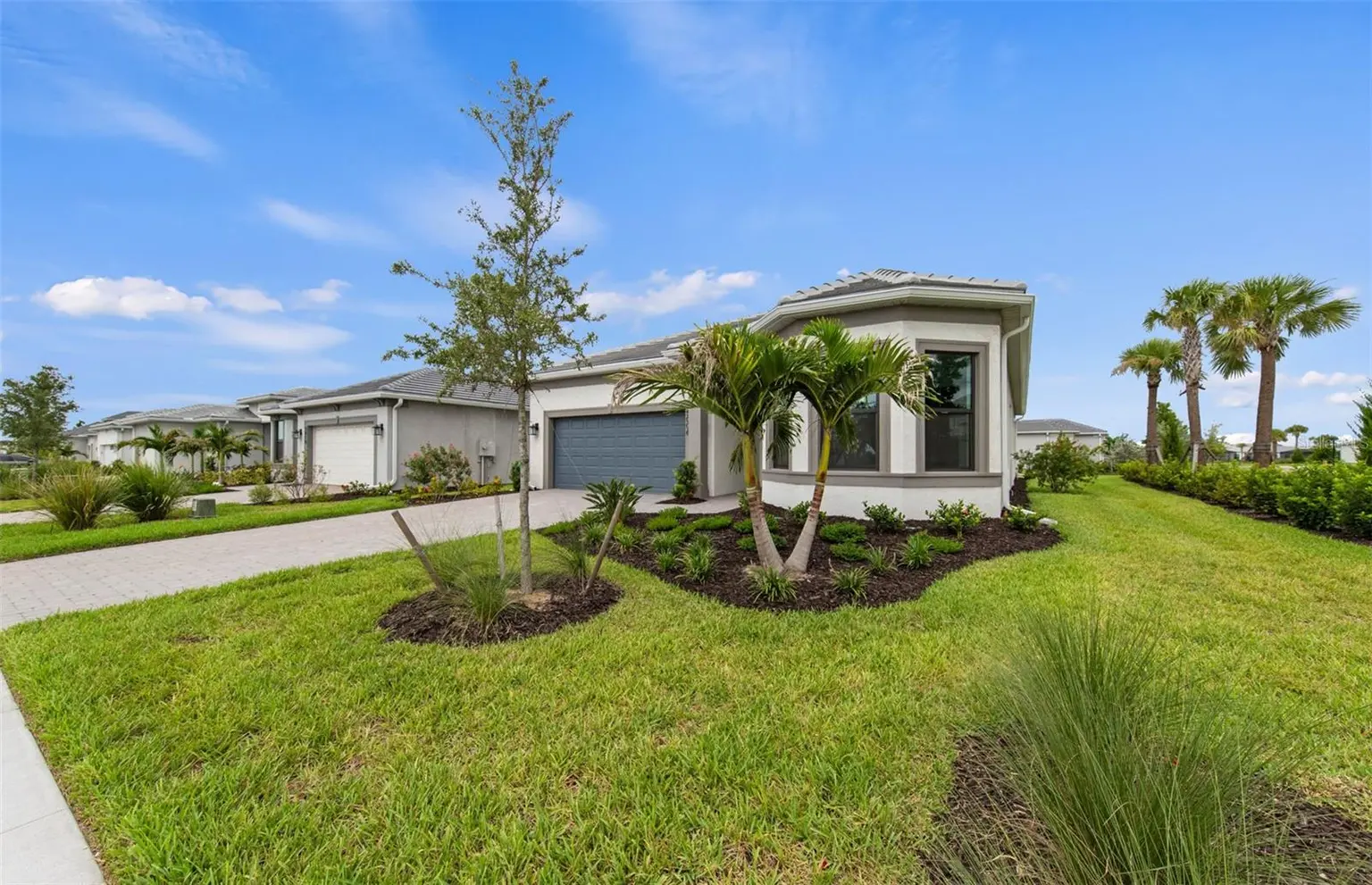 5006 GOLDEN SHORE COURT, LAKEWOOD RANCH, FL, photo 2 of 27