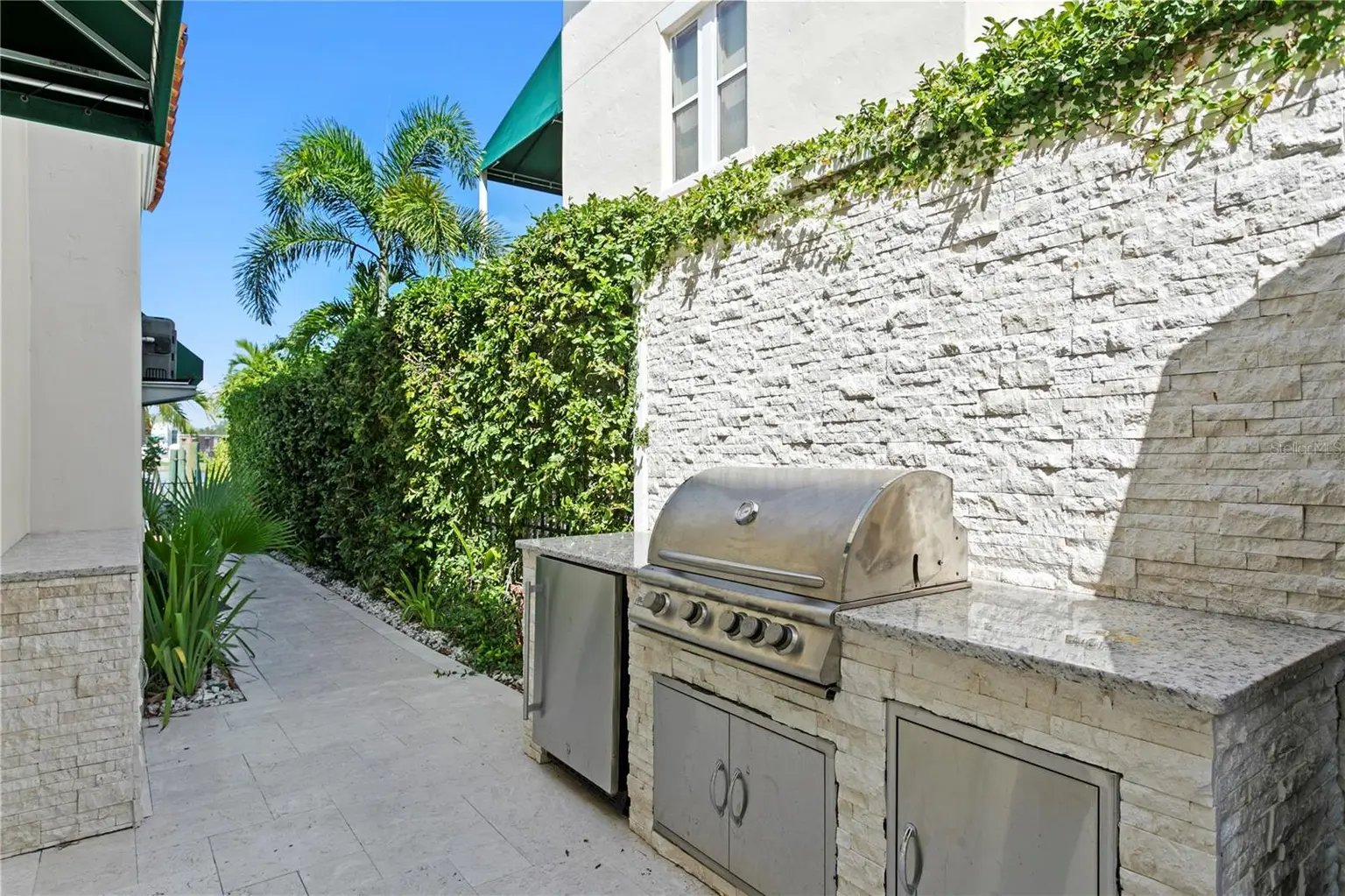 1109 ABBEYS WAY, TAMPA, FL, photo 12 of 80
