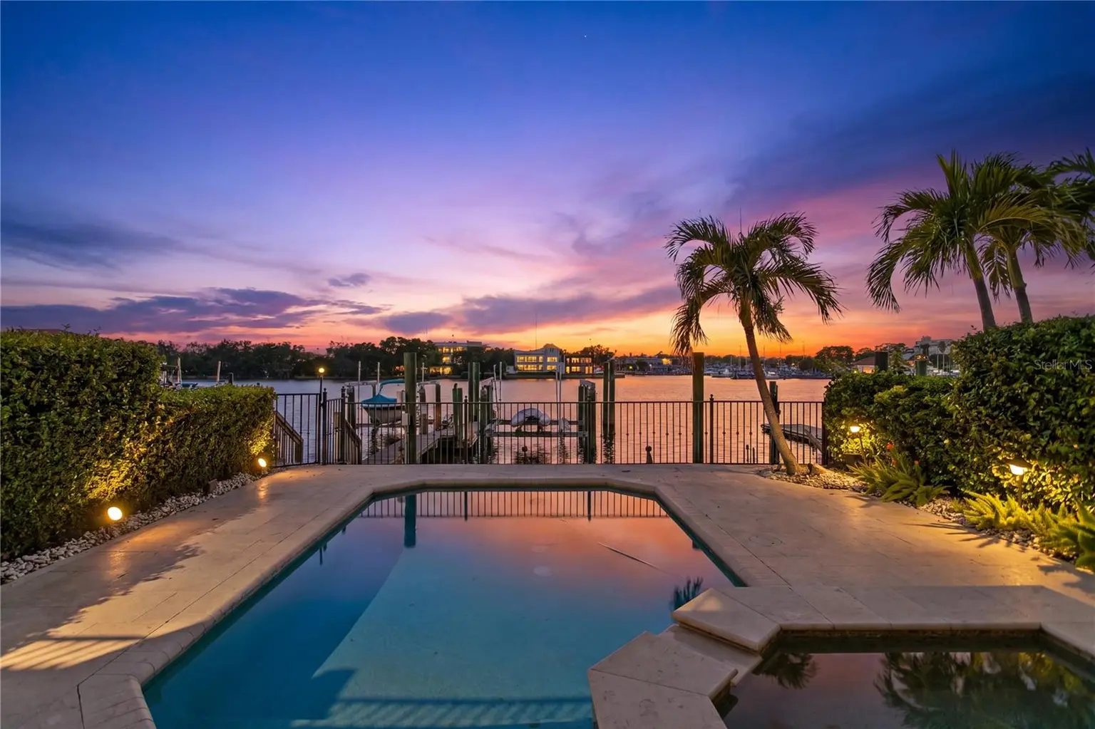 1109 ABBEYS WAY, TAMPA, FL, photo 17 of 80