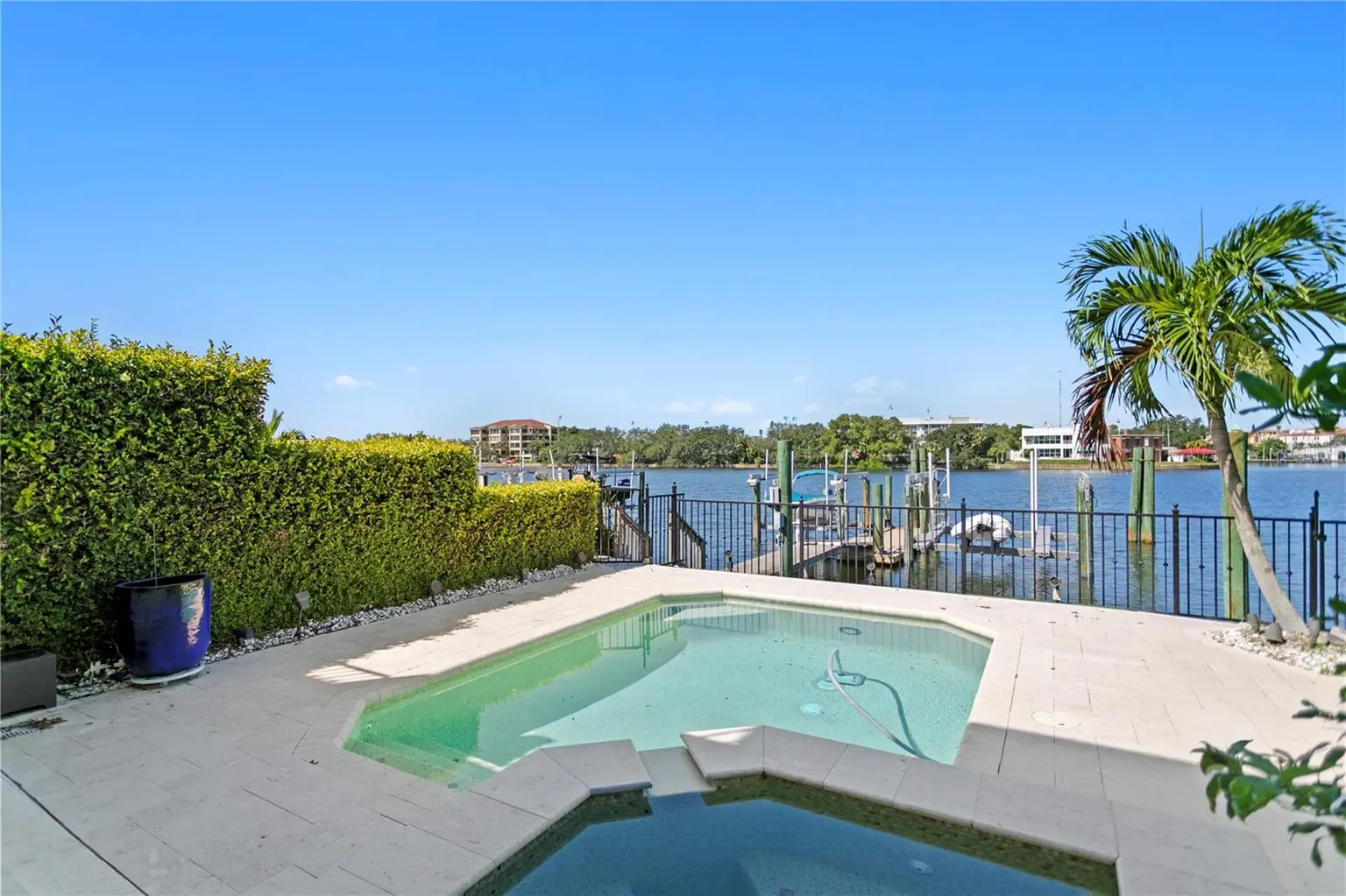 1109 ABBEYS WAY, TAMPA, FL, photo 18 of 80