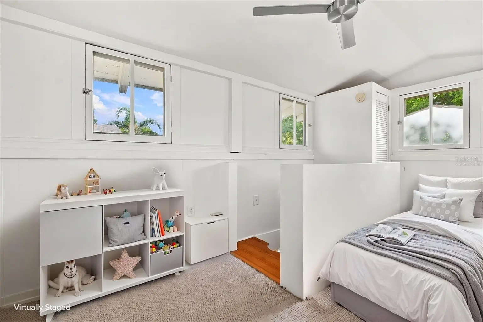 719 S BUNGALOW TERRACE, TAMPA, FL, photo 10 of 46