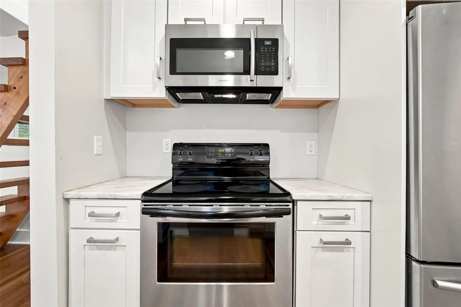 719 S BUNGALOW TERRACE, TAMPA, FL, photo 15 of 46