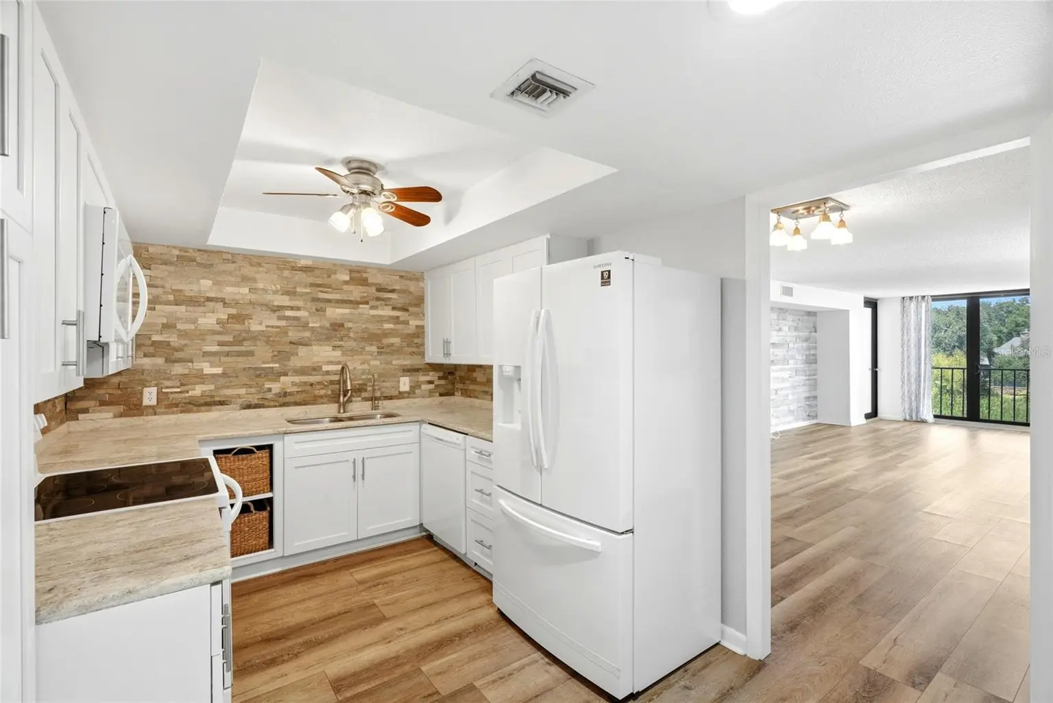220 BELLEVIEW BOULEVARD #207, BELLEAIR, FL, photo 15 of 44