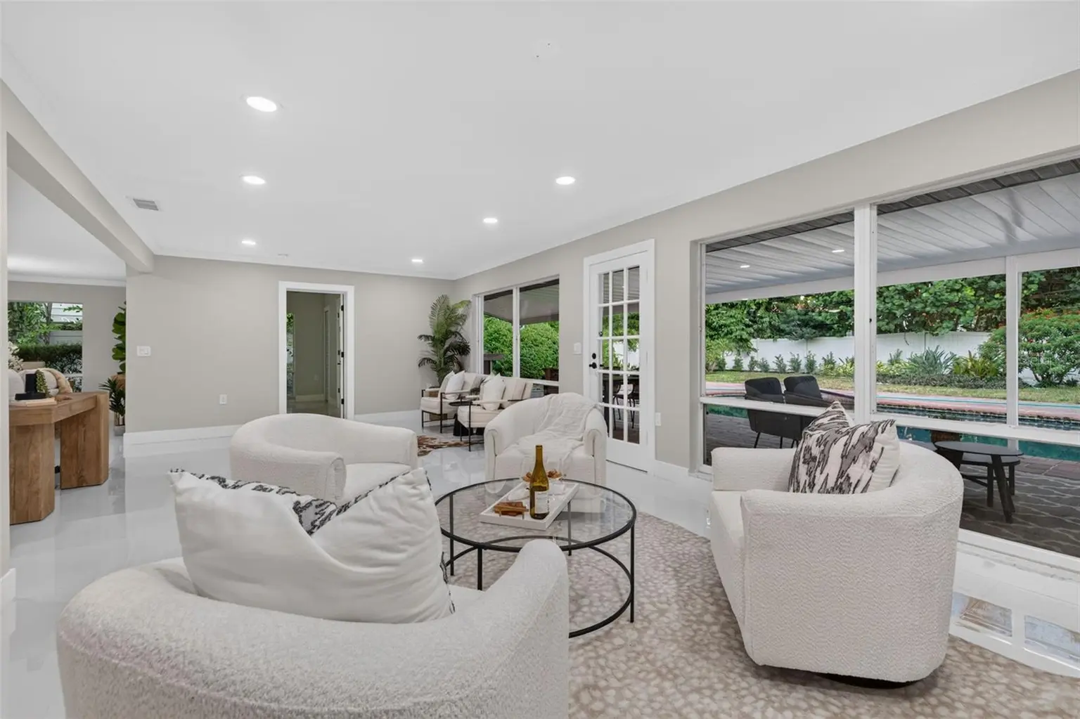 219 MIRAMAR BOULEVARD NE, ST PETERSBURG, FL, photo 21 of 47