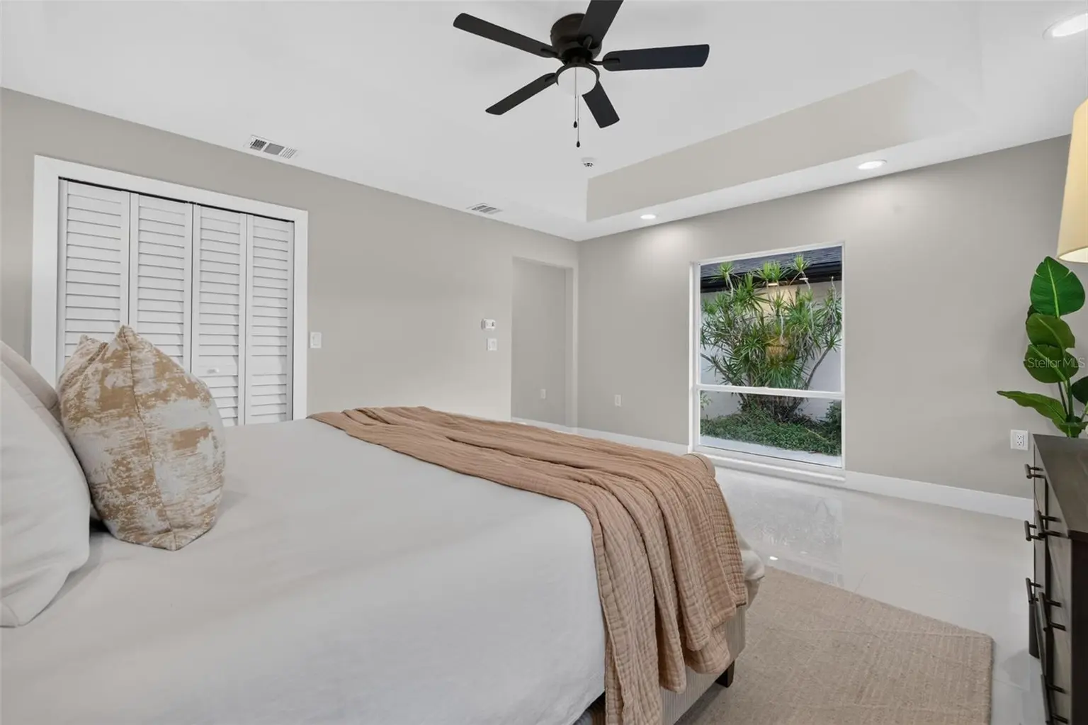 219 MIRAMAR BOULEVARD NE, ST PETERSBURG, FL, photo 23 of 47