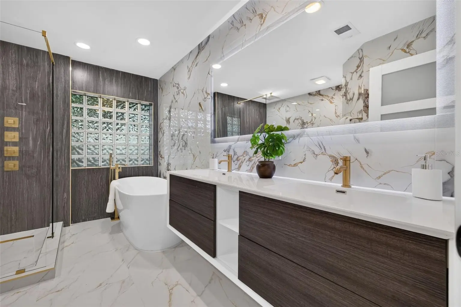 219 MIRAMAR BOULEVARD NE, ST PETERSBURG, FL, photo 24 of 47