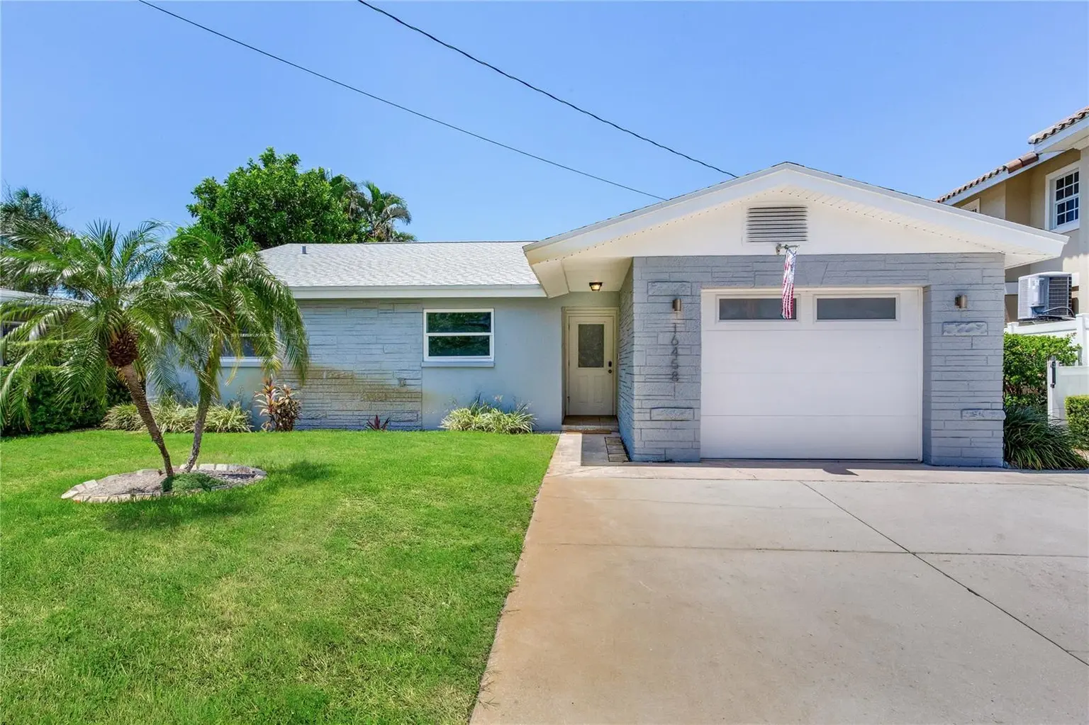 16458 REDINGTON DRIVE, REDINGTON BEACH, FL, photo 2 of 63