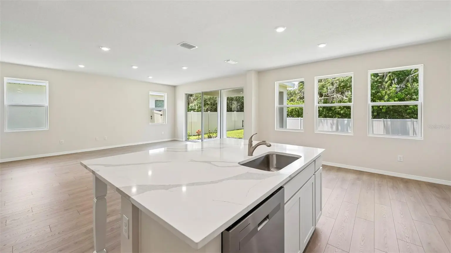 10437 WOODLAND GARDEN WAY, PARRISH, FL, photo 4 of 51