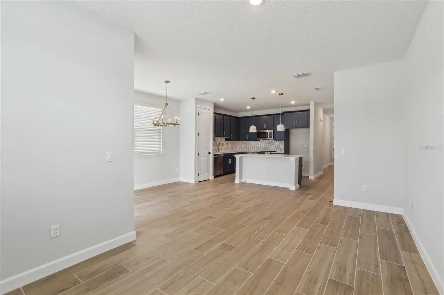7324 DEER VALLEY CIRCLE, TAMPA, FL, photo 5 of 25