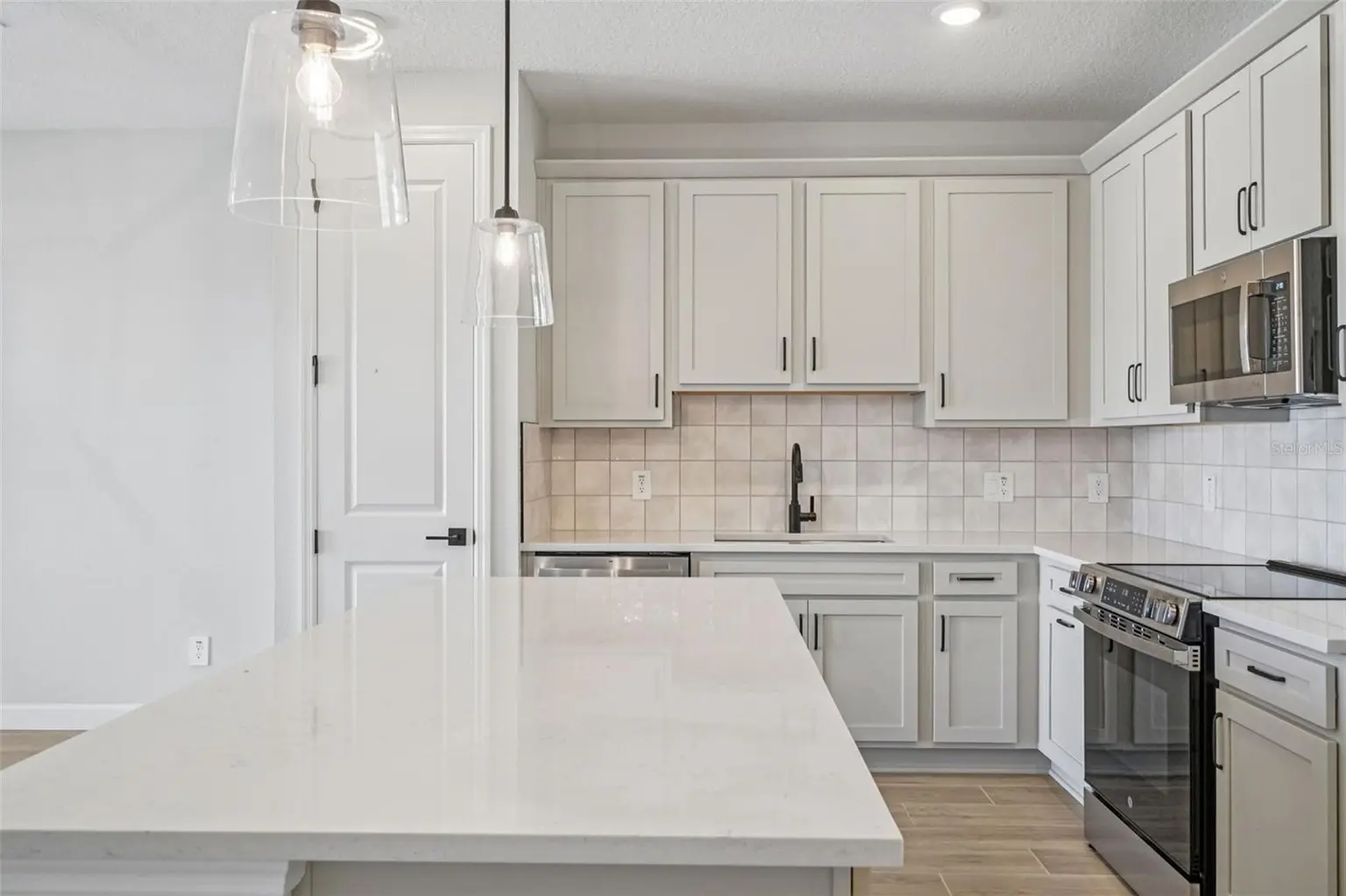 7324 DEER VALLEY CIRCLE, TAMPA, FL, photo 10 of 25
