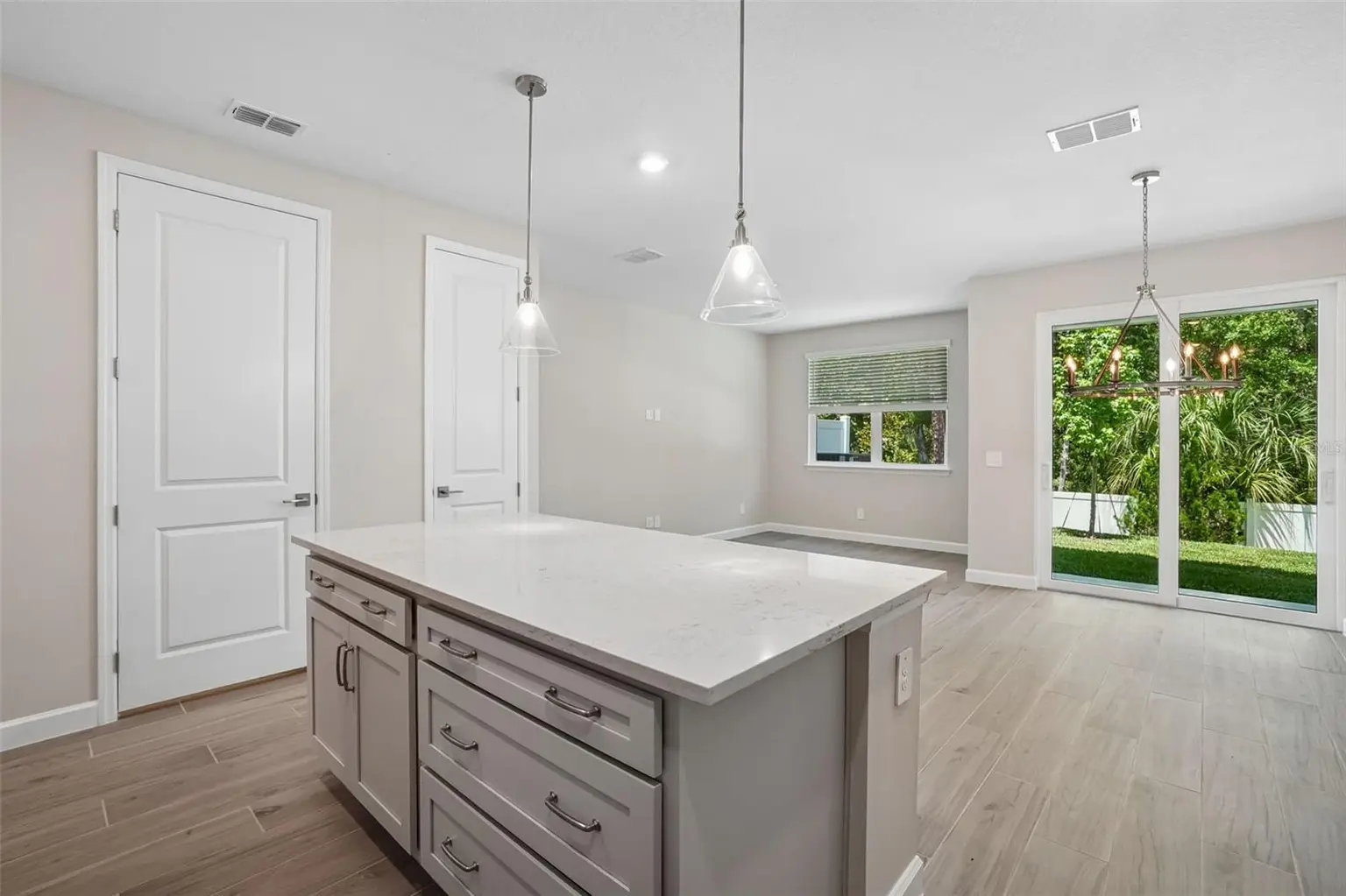7328 DEER VALLEY CIRCLE, TAMPA, FL, photo 10 of 28