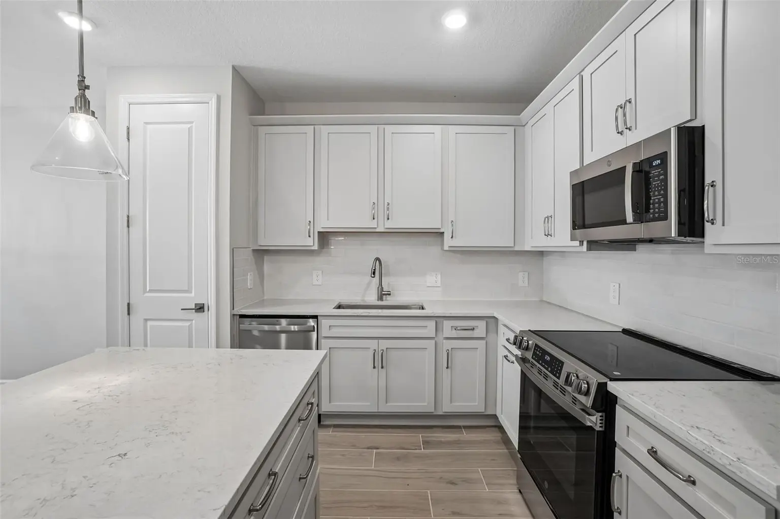 7328 DEER VALLEY CIRCLE, TAMPA, FL, photo 11 of 28