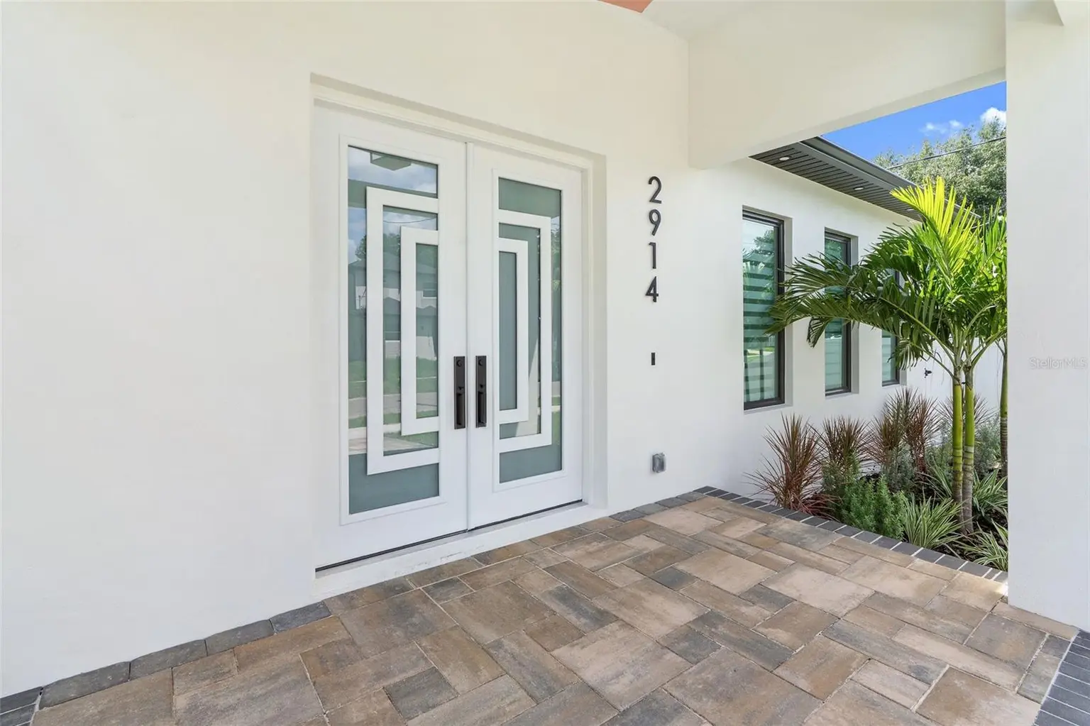 Mac Farlanes home, photo 7 of 8