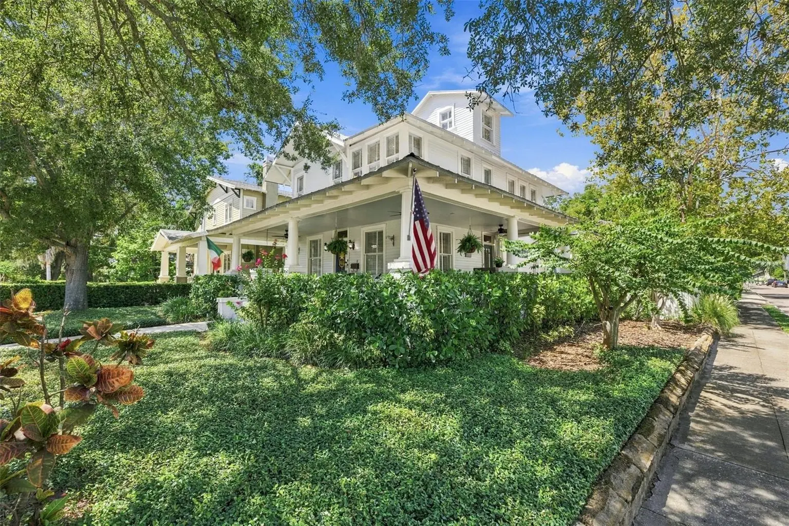 1801 W HILLS AVENUE, TAMPA, FL, photo 14 of 73