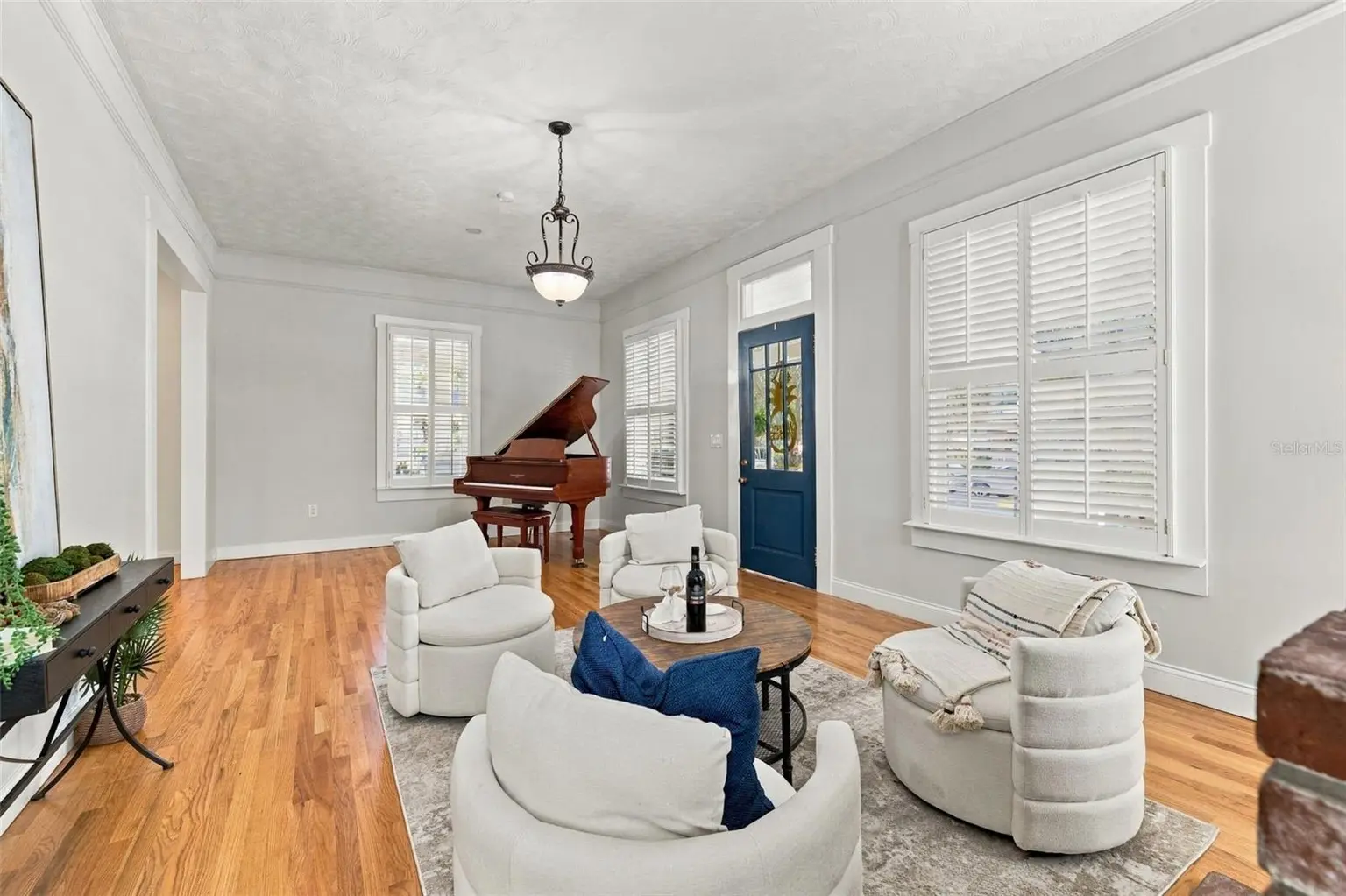 1801 W HILLS AVENUE, TAMPA, FL, photo 18 of 73