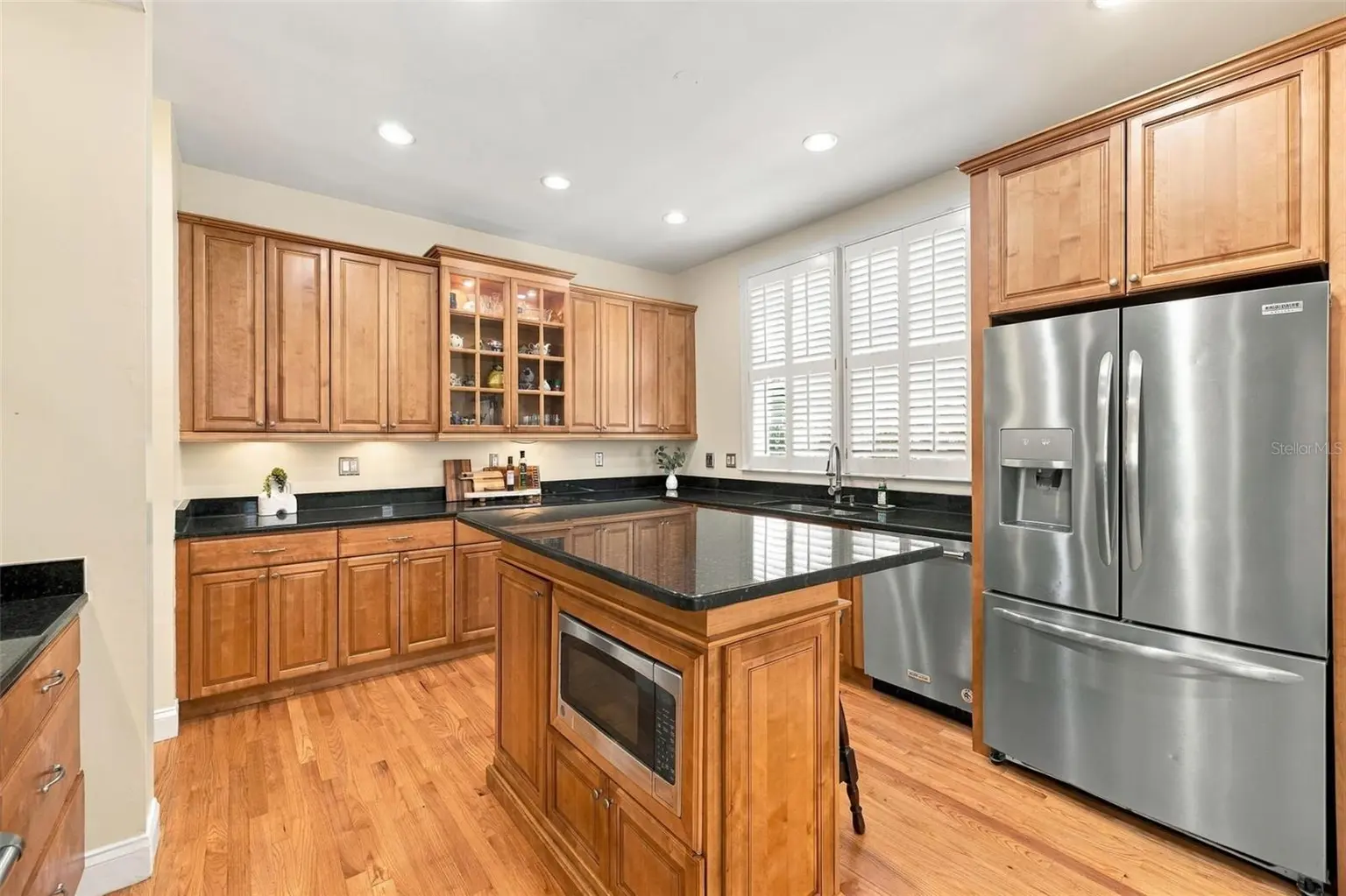 1801 W HILLS AVENUE, TAMPA, FL, photo 25 of 73