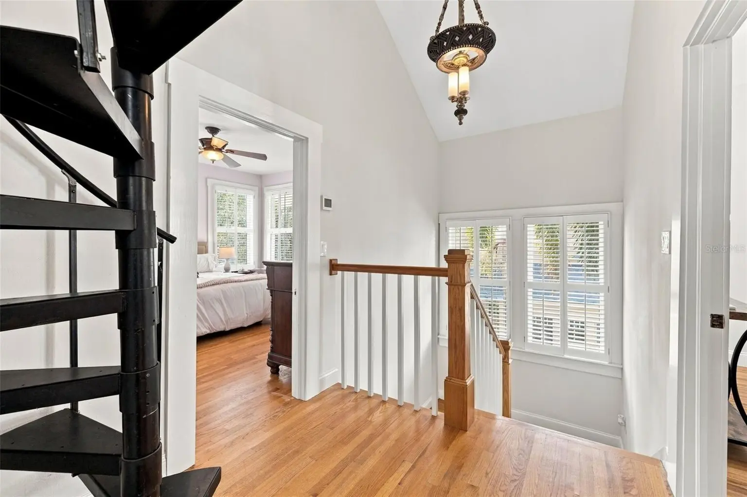 1801 W HILLS AVENUE, TAMPA, FL, photo 31 of 73