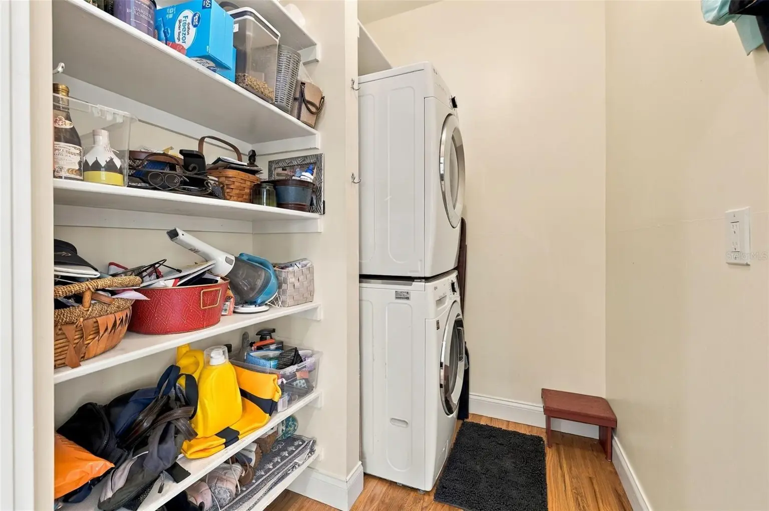 1801 W HILLS AVENUE, TAMPA, FL, photo 44 of 73