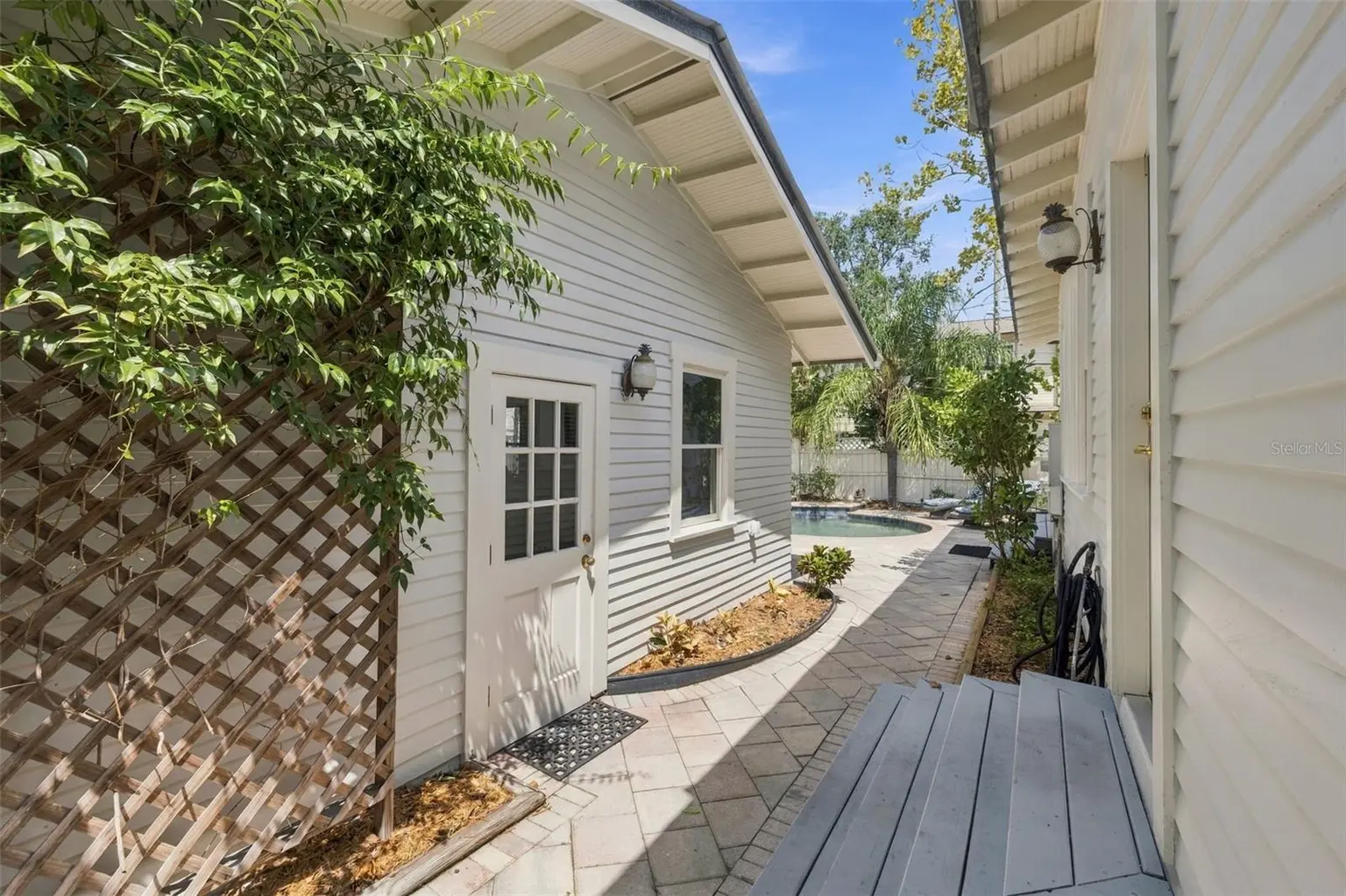 1801 W HILLS AVENUE, TAMPA, FL, photo 52 of 73