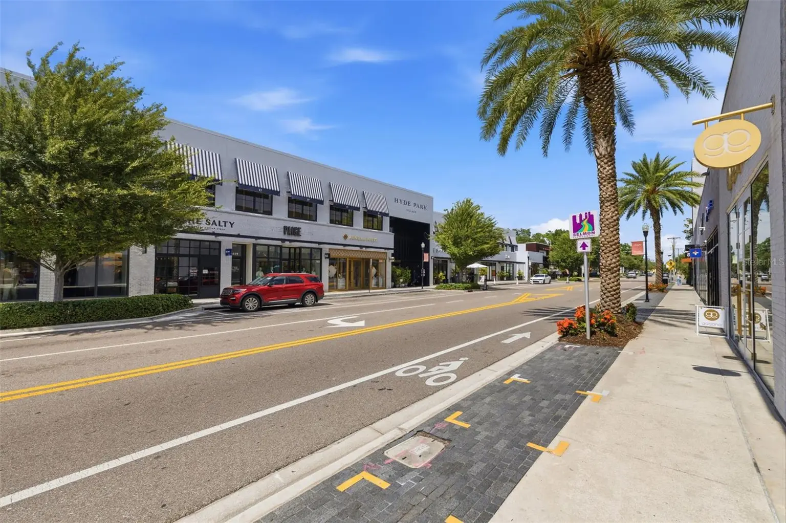1801 W HILLS AVENUE, TAMPA, FL, photo 63 of 73