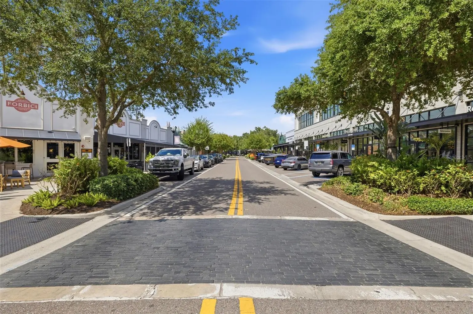 1801 W HILLS AVENUE, TAMPA, FL, photo 64 of 73