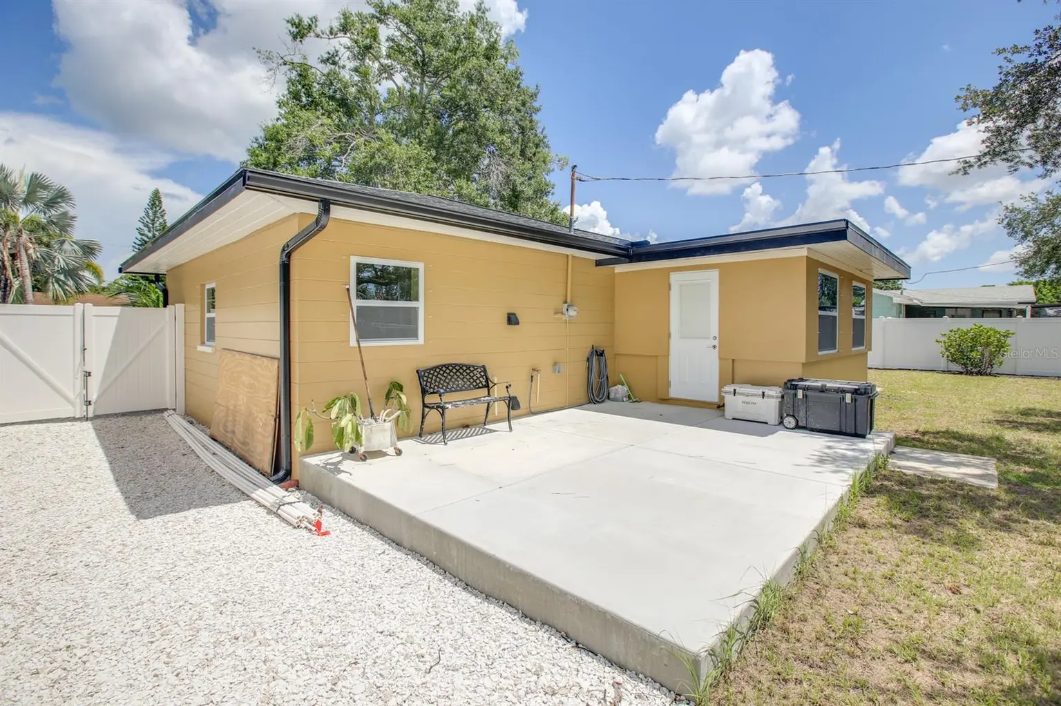 9046 3RD STREET N, ST PETERSBURG, FL, photo 8 of 47