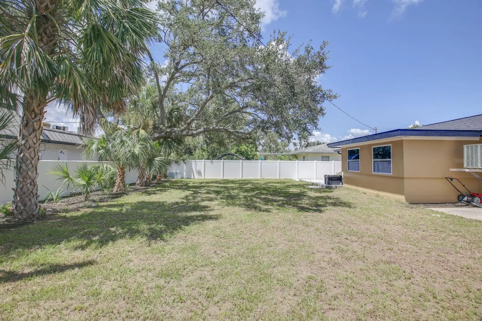 9046 3RD STREET N, ST PETERSBURG, FL, photo 14 of 47