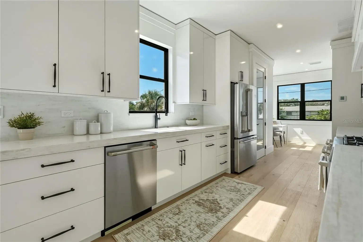 Bahia Vista home, photo 5 of 8