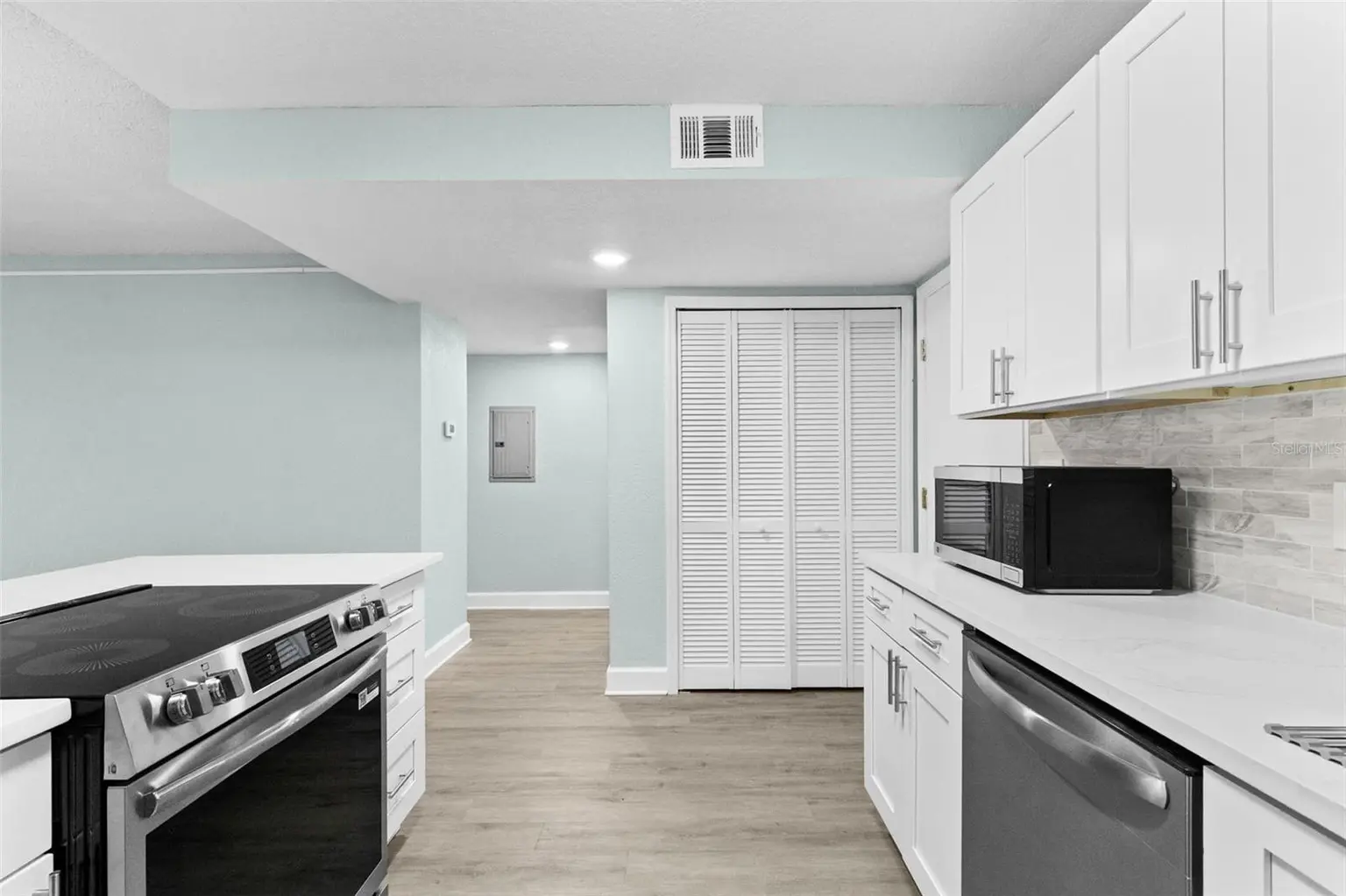 17035 GULF BOULEVARD #116, NORTH REDINGTON BEACH, FL, photo 8 of 62