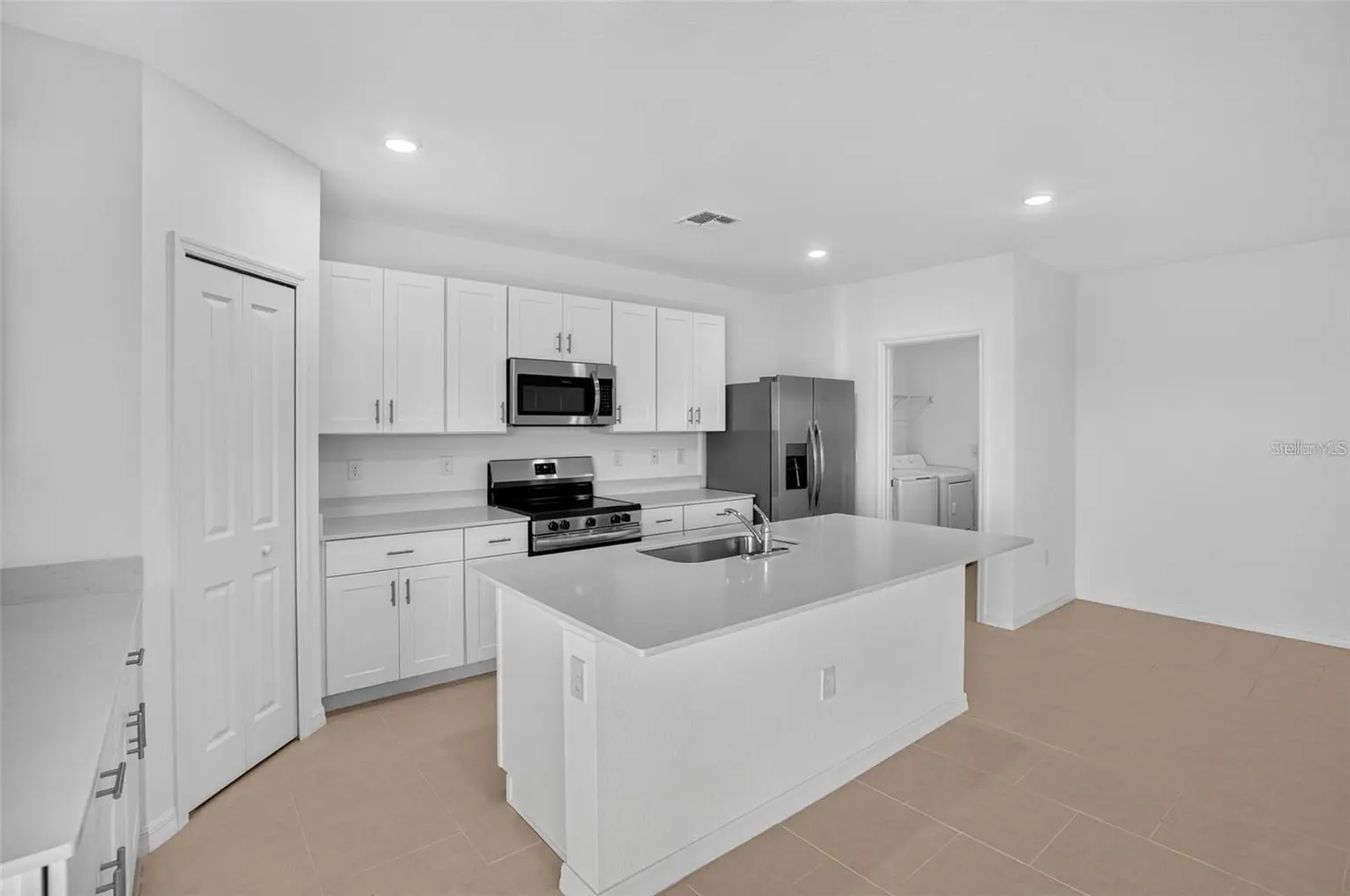 3821 AMBERSWEET CROSSING, PARRISH, FL, photo 6 of 15