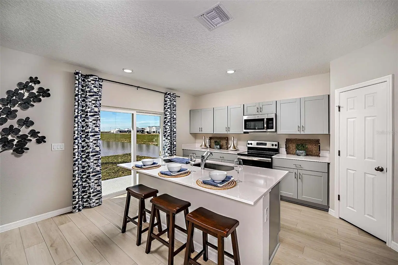 15201 MAUDE LANDING LOOP, WIMAUMA, FL, photo 2 of 25