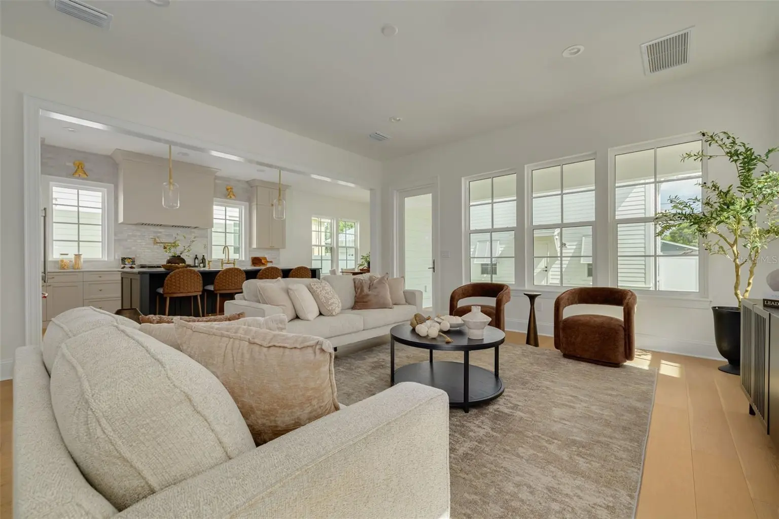 461 47TH AVENUE N, ST PETERSBURG, FL, photo 8 of 44