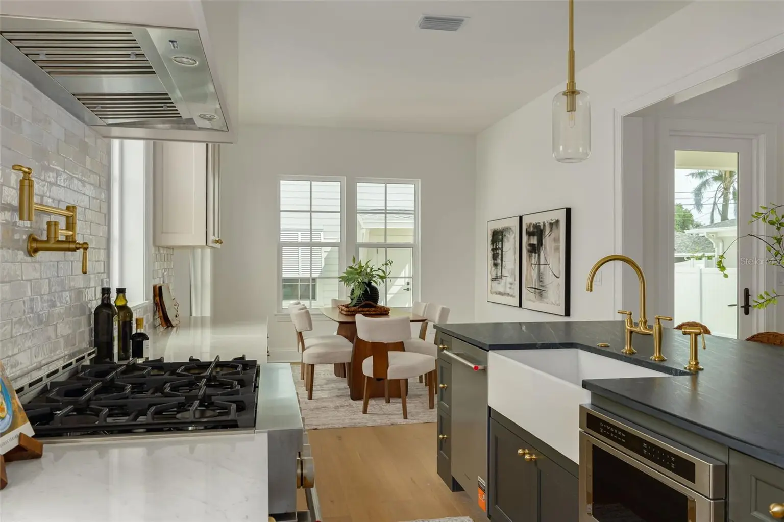 461 47TH AVENUE N, ST PETERSBURG, FL, photo 12 of 44