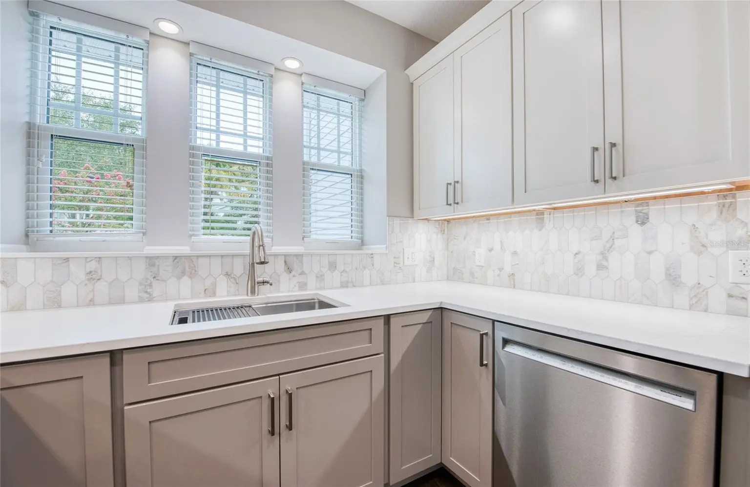 2311 W MORRISON AVENUE #26, TAMPA, FL, photo 19 of 42
